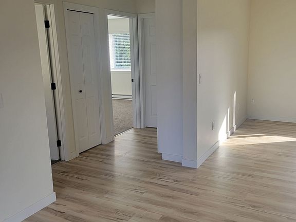 4th image of 1310 45th Ave #1