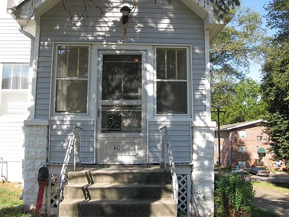 2nd image of 642 N 47th St