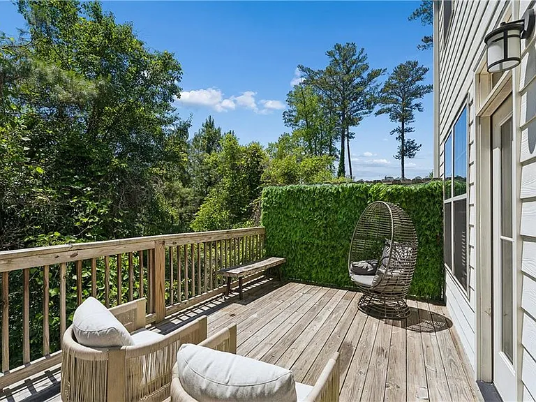 2424 Misty Hollow Pl — Photo 29