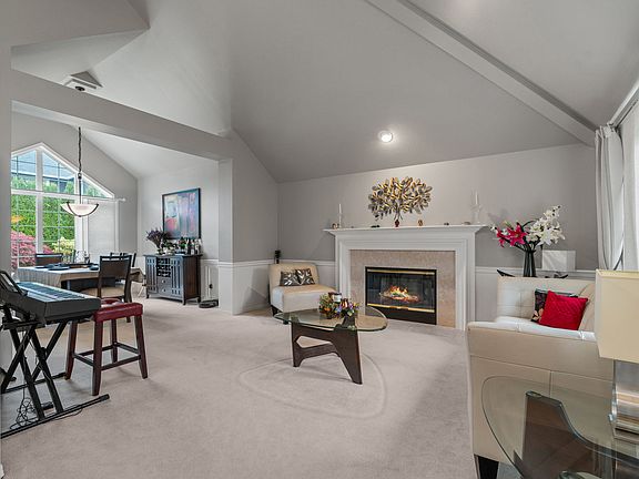 4th image of 16486 SE 47th Pl