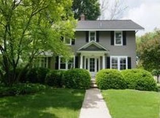1008 N Wheaton Ave, Wheaton, IL