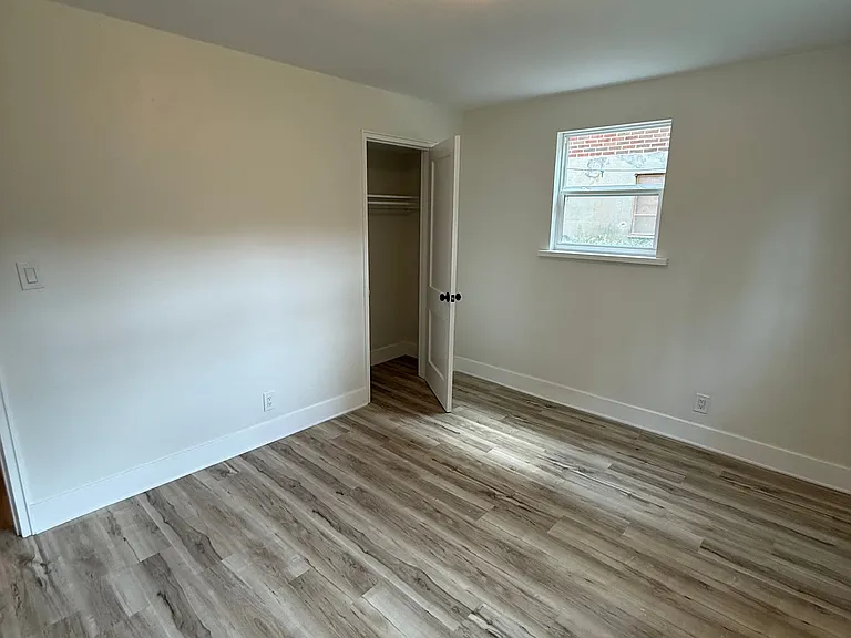 829 Riverview Terrace — Photo 6