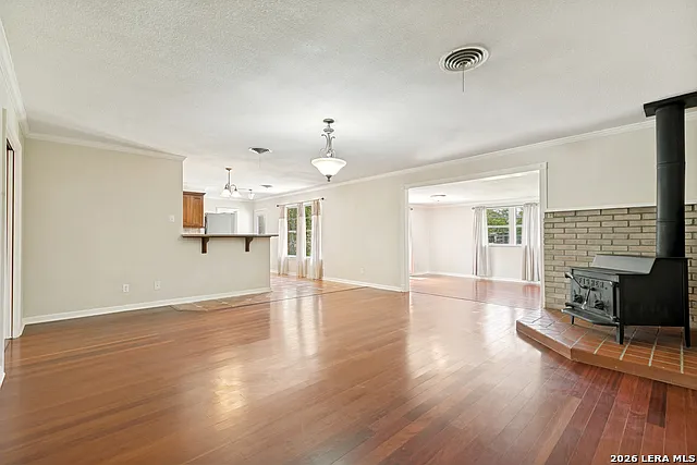 715 E Sunshine Dr — Photo 6