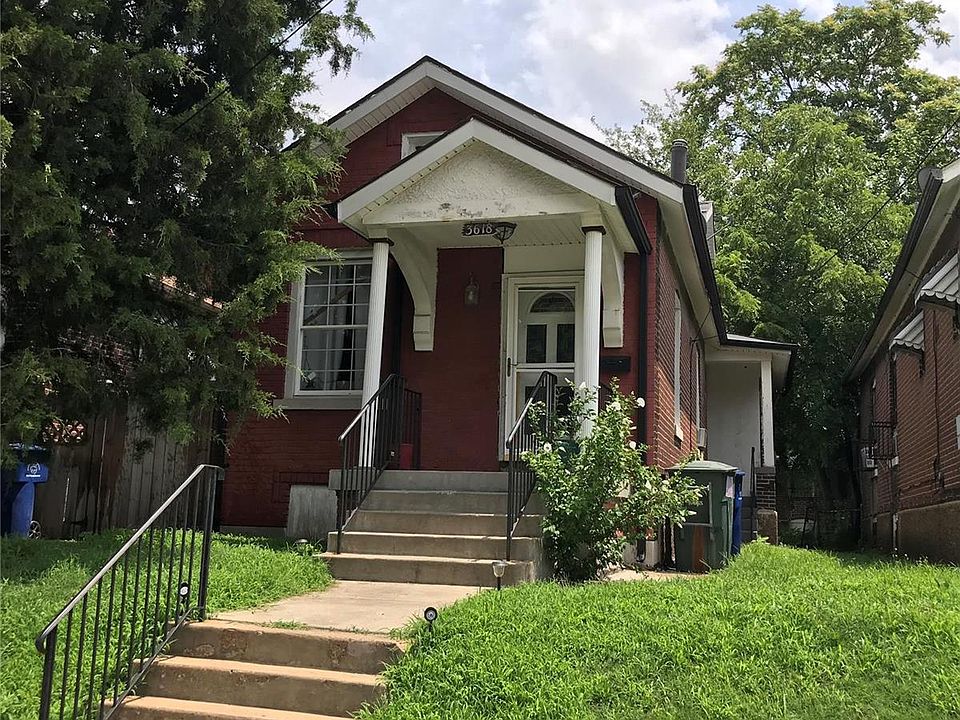 1st image of 3618 Marcus Ave