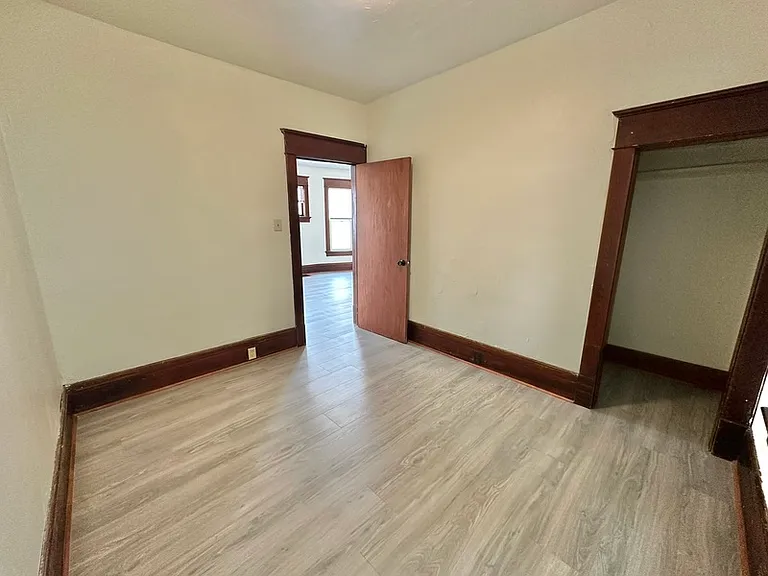 890 Shawano Ave — Photo 7
