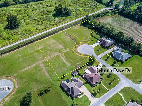 5th image of 303 Jehnna Dave Dr
