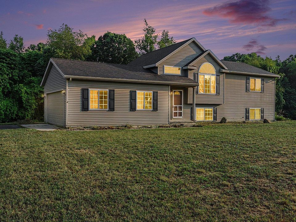 1st image of 25740 Chaty Ln