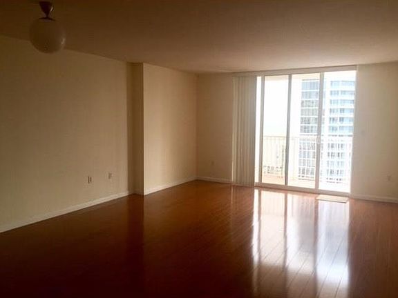 3rd image of 1200 Brickell Bay Dr APT 3703