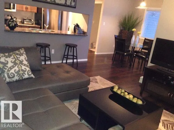50 Woodsmere Close #345, Fort Saskatchewan, AB T8L 4N9