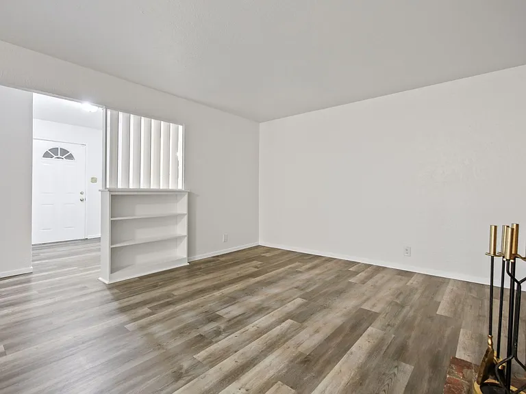 7719 Alexandria Pl — Photo 6