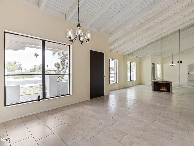 3917 W Juniper Ave — Photo 6