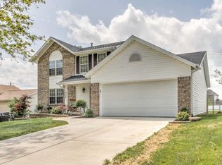 6354 Long Timber Dr, O'Fallon, MO 63368
