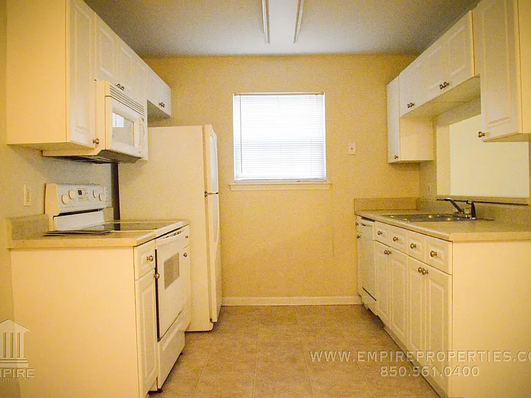 2756 Westbrook Ct — Photo 5
