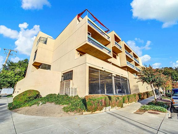 4th image of 1771 Broadway Street #226