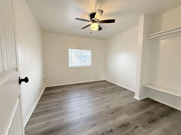 4th image of 951 N Redwood Rd #951-6