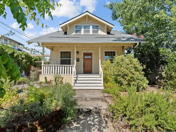 6111 SE 72nd Ave, Portland, OR 97206