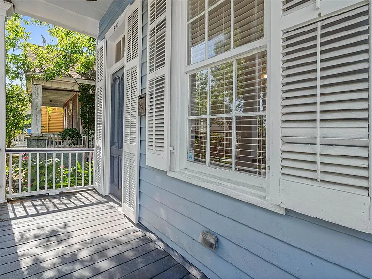 957 Savannah St — Photo 16