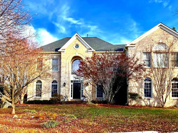 14000 Weeping Cherry Dr, Rockville, MD 20850