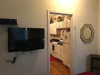 Rented by Salon Realty Corp