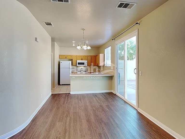 924 Country Skies Ave — Photo 5
