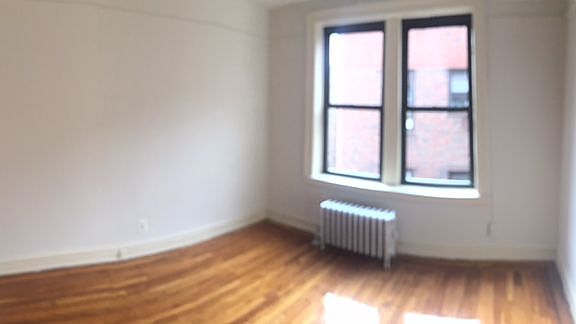 4th image of 4306 46th St APT 6F