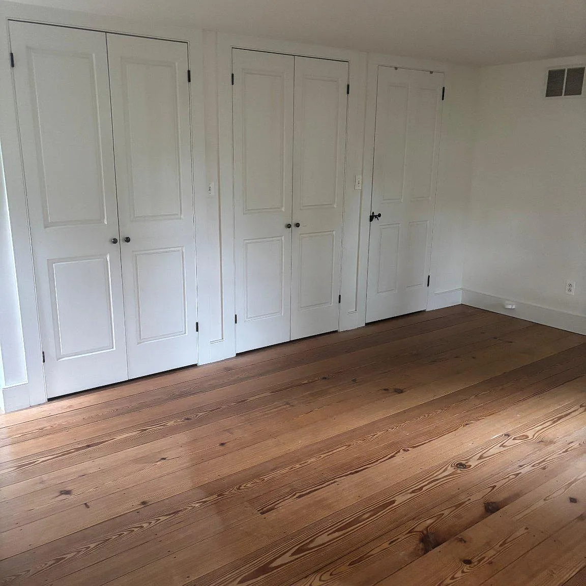 2 bed, 2.5 bath, 1500 sqft, $3,500 — Photo 2