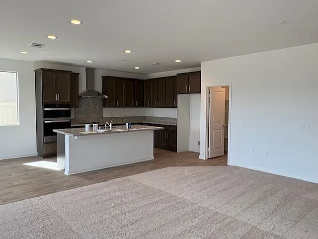 1527 Riverfront St — Photo 3