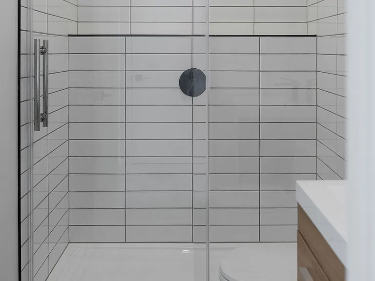 119 Elmwood Ave E #1C — Photo 15