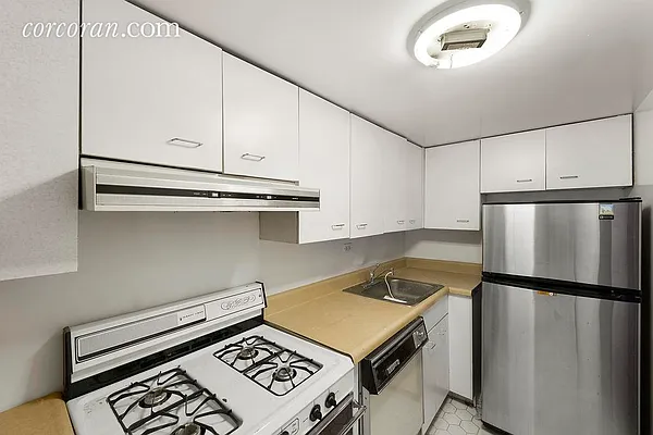 Sold by Corcoran | media 8