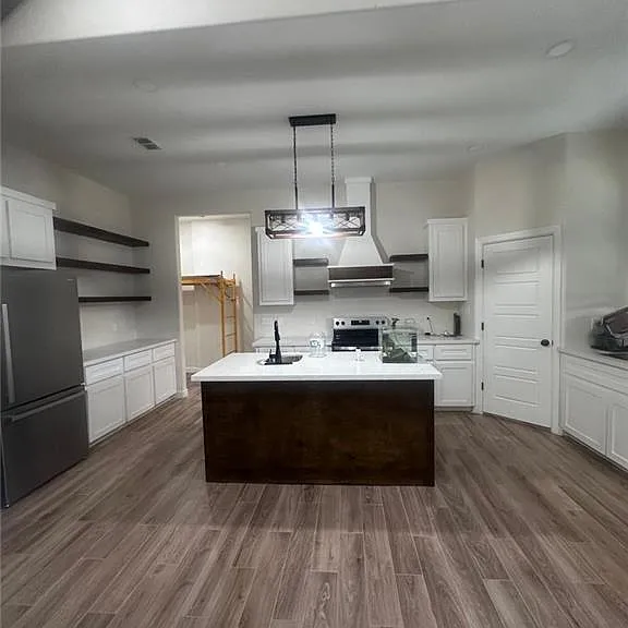 2713 Turtle Dr — Photo 3