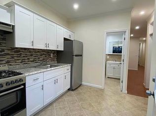 25-23 Steinway St #1D, Astoria, NY 11103