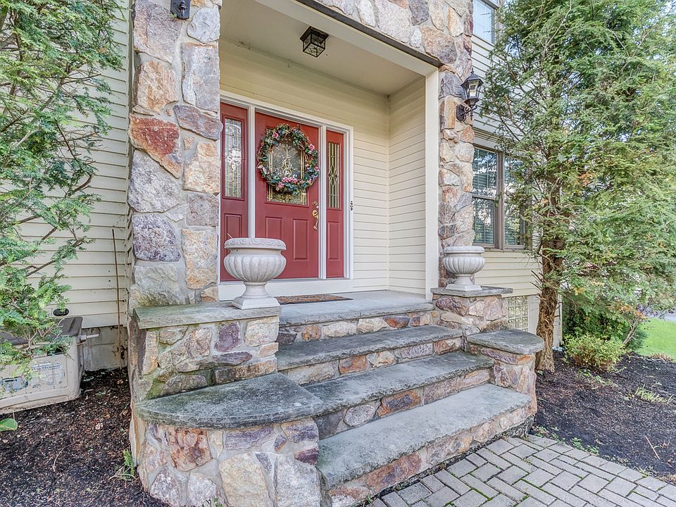 1st image of 8213 Royal Scarlet Dr