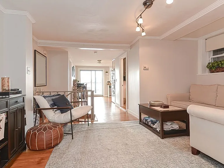 205 Webster St #1 — Photo 7