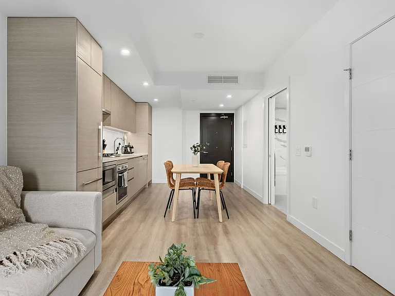 823 Carnarvon St #1308 — Photo 8