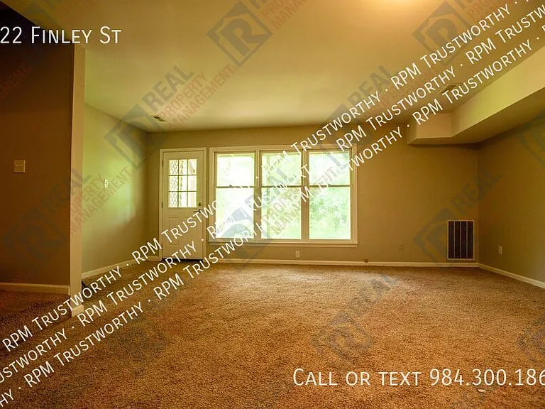 522 Finley St — Photo 23