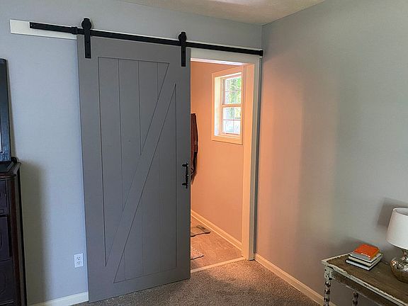 Entry to master bath