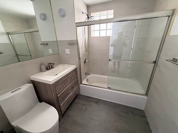 5th image of 27-15 27th St #3B