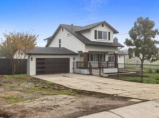 3112 S B St, Stockton, CA 95206