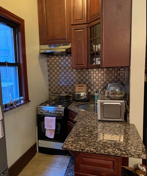 45 Grove St #1B — Photo 8