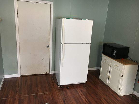 4th image of 1717 North St