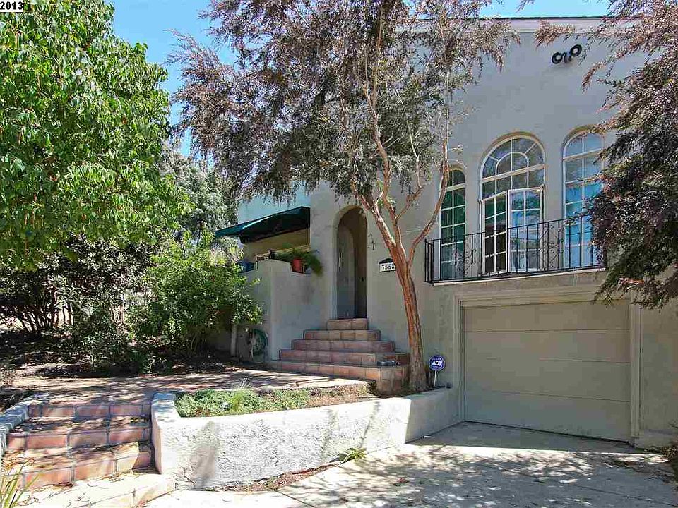 1st image of 3558 Calafia Ave
