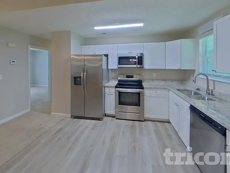 4702 Bullock Ln — Photo 6