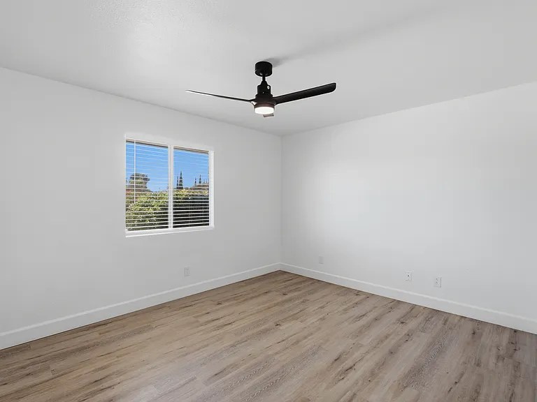 21134 Multnomah Rd — Photo 15