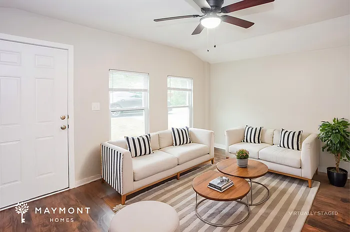 1033 Gaither Pl NW — Photo 4