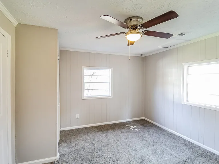 1871776_023_main_bedroom_13585814.jpg