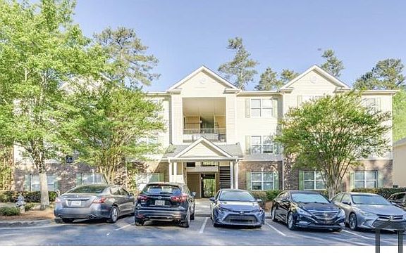 2nd image of 1202 Fairington Ridge Cir