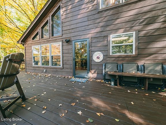 4th image of 488 Out Post Rd