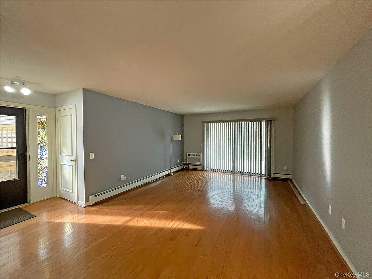 Building Photo - 26 Hillside Ter #F