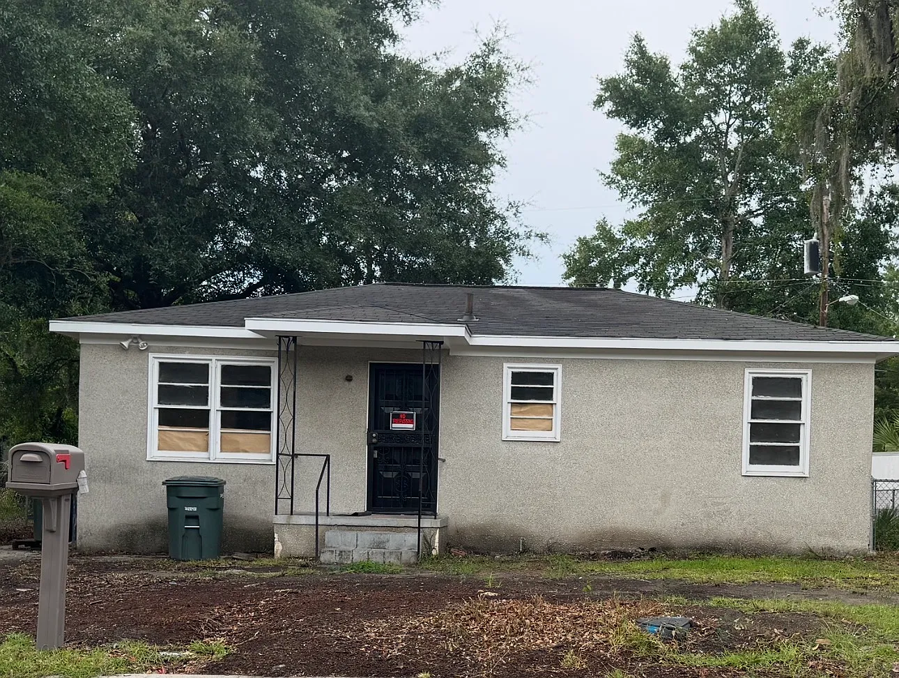 3 bed, 864 sqft, $1,500 — Photo 1