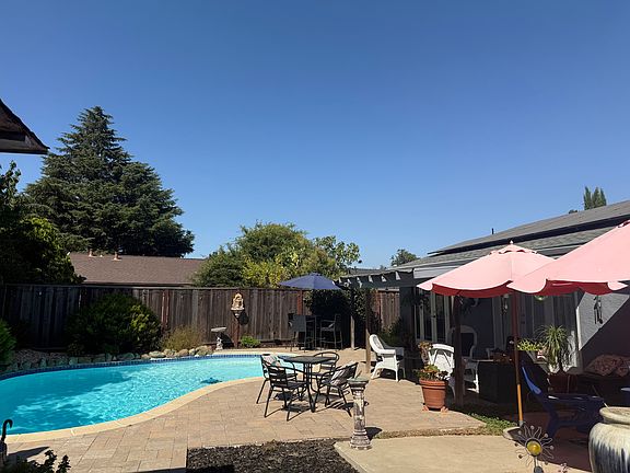 2nd image of 1550 Bluebonnet Way